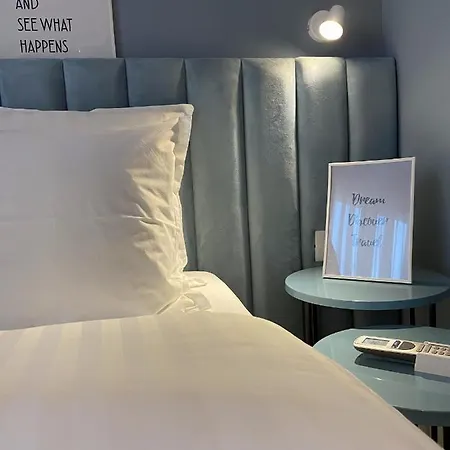 Living 4* Tirana