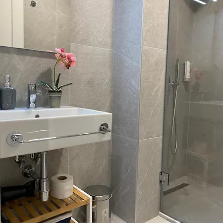 Living Hotell 4*