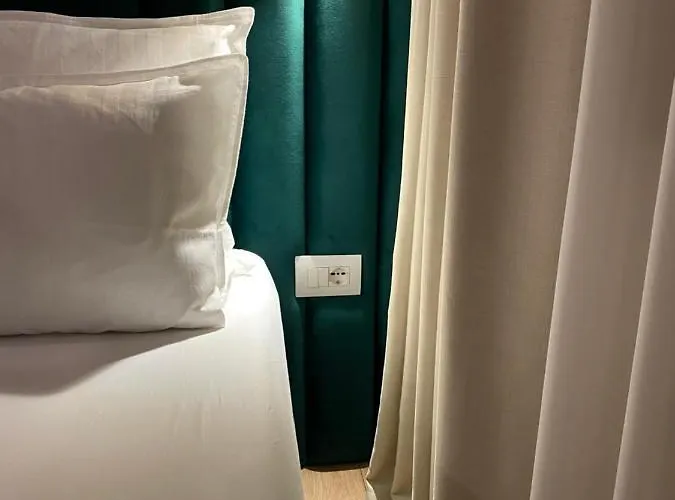Living 4* Tirana