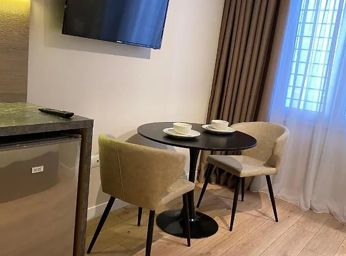 Hotel Living