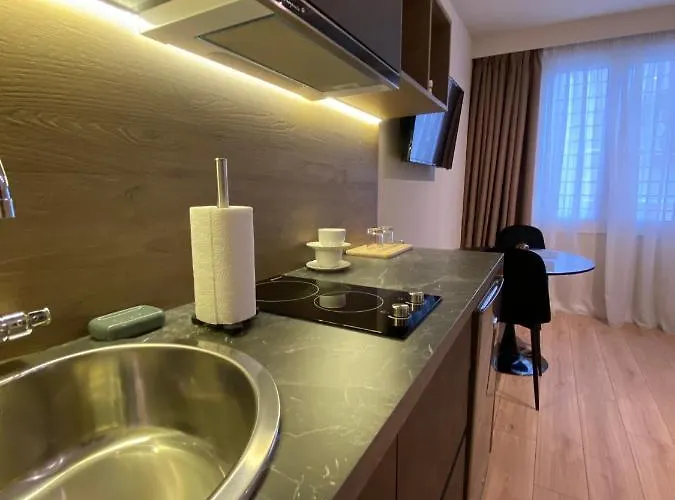 Living Hotel 4*