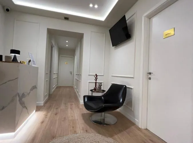 Living Hotel 4*