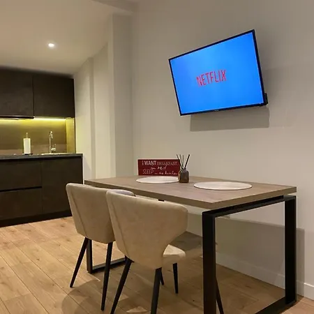 Living 4* Tirana