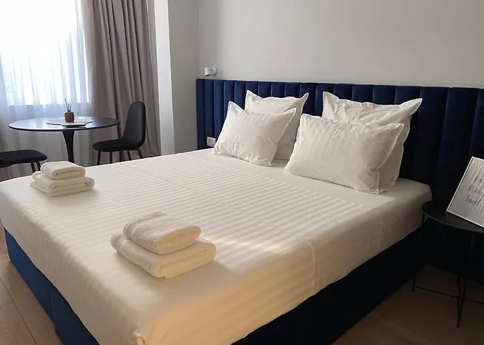 מלון Living טיראנה